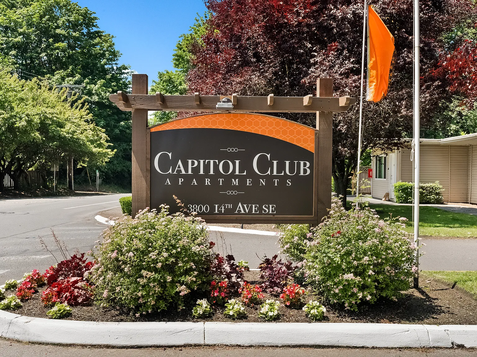 Capitol Club — Photo 1