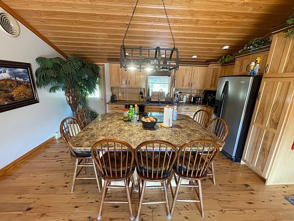 Main House - Kitchen (shared)