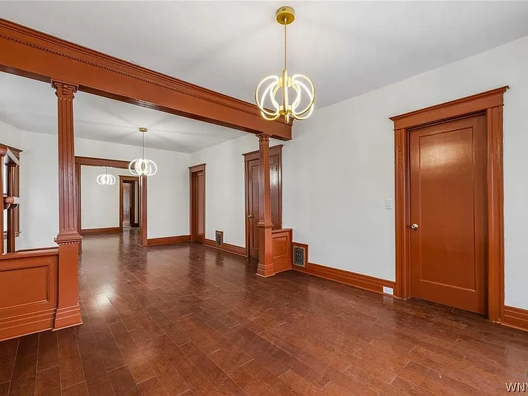 189 Hughes Ave — Photo 5