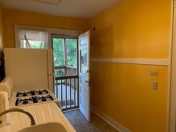 3rd image of 3626 Wyoming St #2N