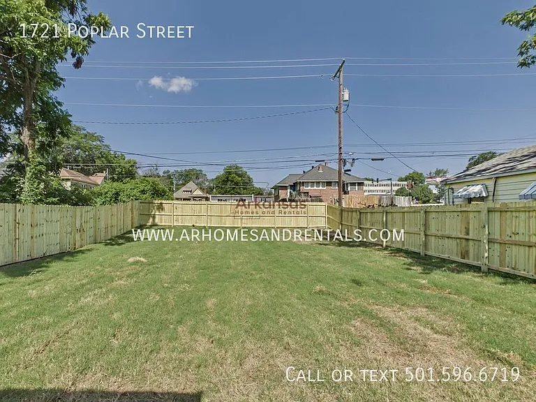 1721 N Poplar St — Photo 14
