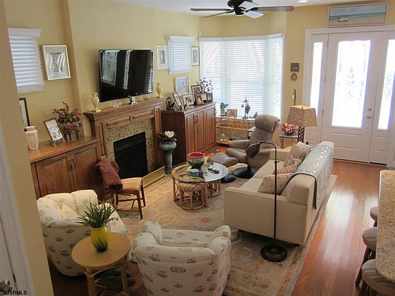 5th image of 3716-18 Asbury Ave