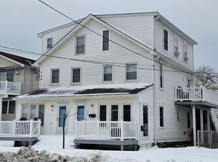 124 45th St W Floor 2-4, Sea Isle City, NJ 08243