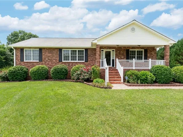 845 Howell Rd, Mocksville, NC 27028