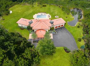 1900 Half Day Rd, Bannockburn, IL 60015