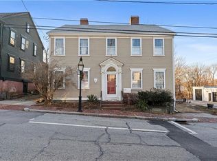 25 Post Rd, Warwick, RI 02888