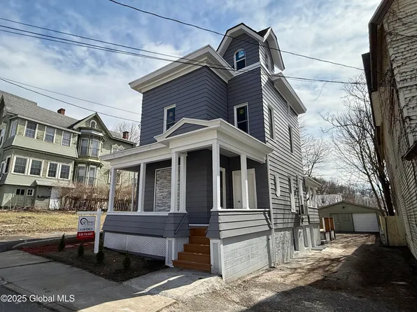 9 Brandt Place, Amsterdam, NY 12010