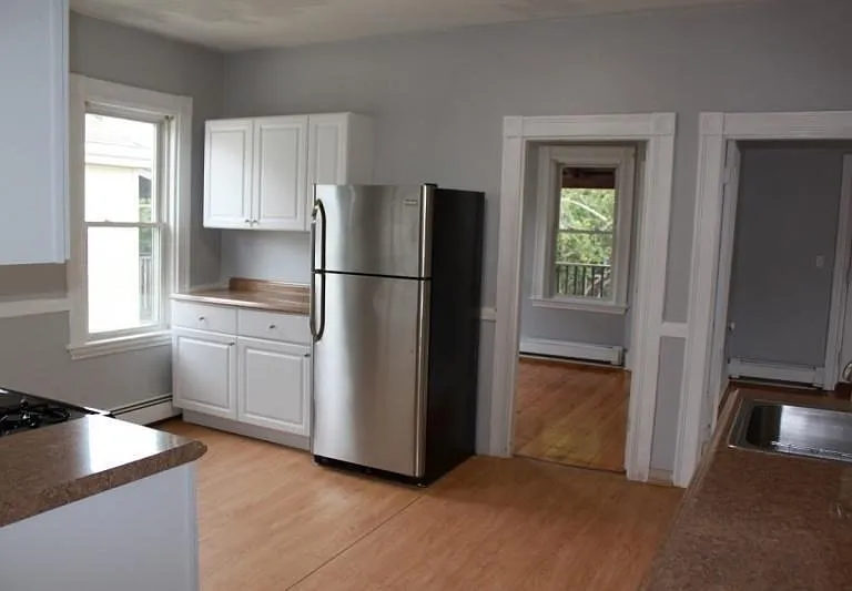17 Ballard St #2 — Photo 4