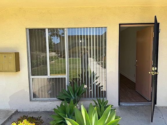 3rd image of 1832 W Crestwood Ln APT 1