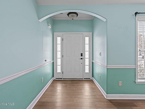 4th image of 238 Sellhorn Blvd