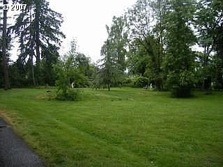 2nd image of 20005 NE 13th St