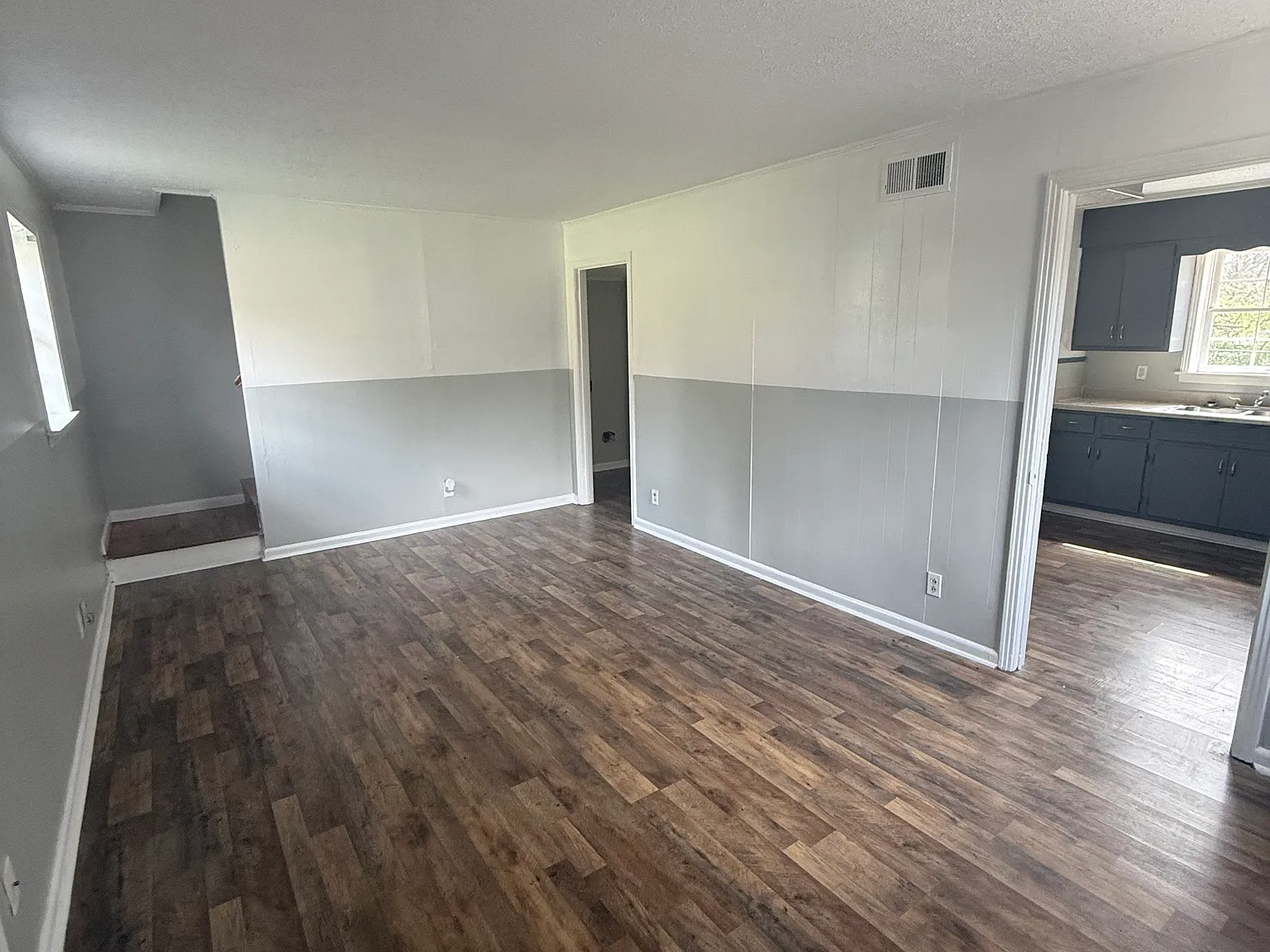 Clayton Dr Duplexes — Photo 1