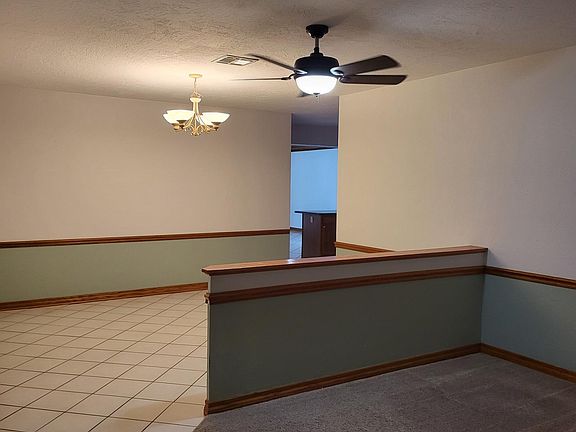 3rd image of 1601 Summerdale Dr S