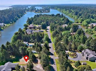 249 Overlake St NE, Ocean Shores, WA