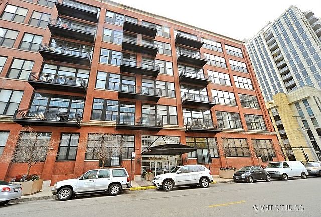 1st image of 521 W Superior St #533