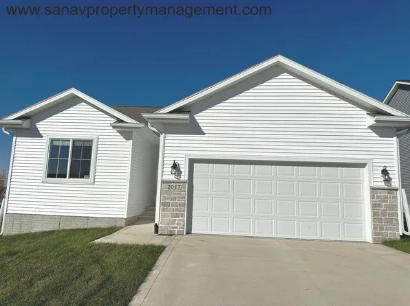 2017 Waller Ave, Norwalk, IA 50211