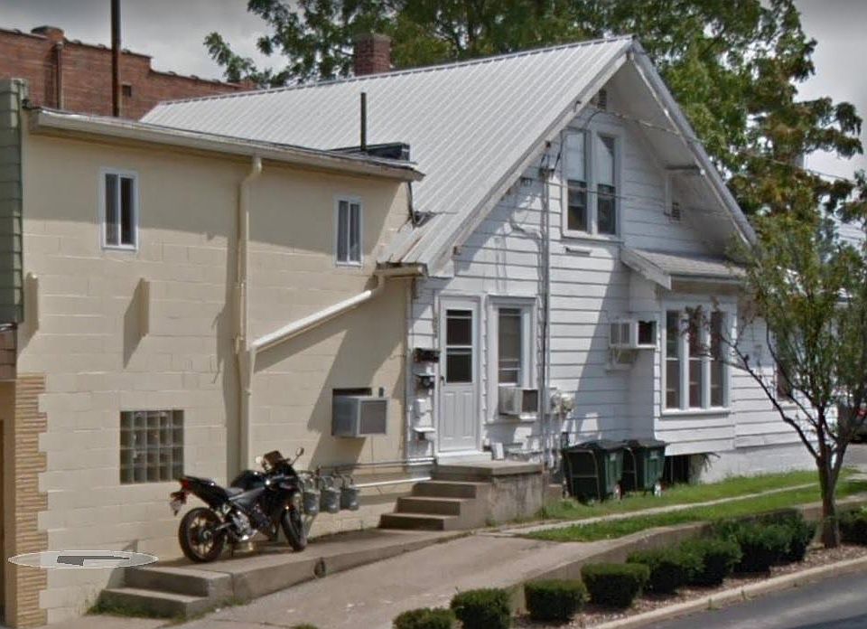 3 Bedroom Unit access is in the back of the building.