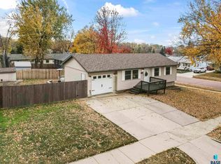 3801 E 24th St, Sioux Falls, SD 57103