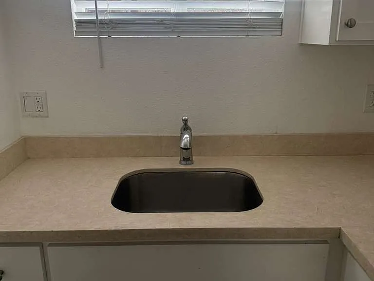 22251 Meekland Ave — Photo 4