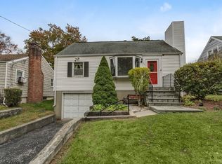 39 Camore St, Stamford, CT 06905