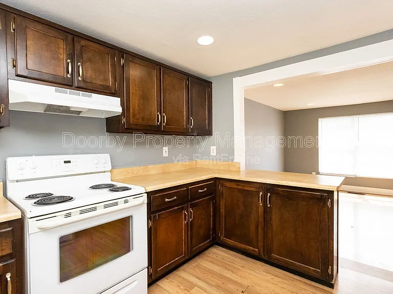 1707 Kirby Ave #C — Photo 3