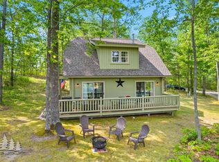 824 Golf Cottage Dr, Lewiston, MI 49756