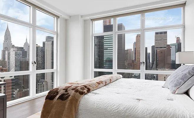 Rented by Engel & Völkers New York City | media 22