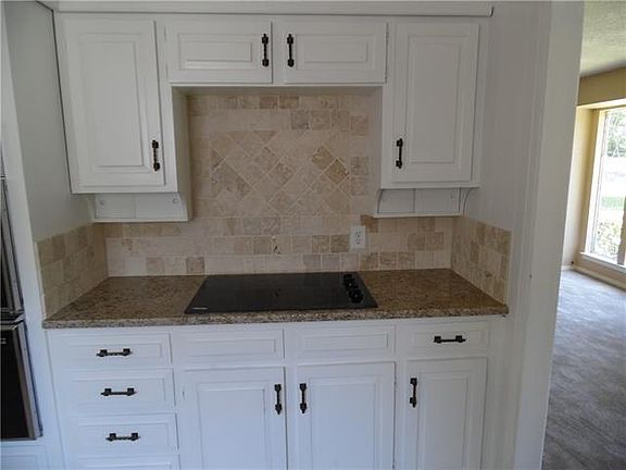 4th image of 4017 Diamond Loch W