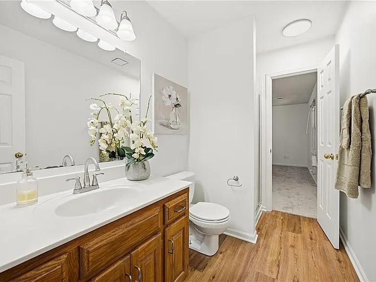 15209 Lamar Ave — Photo 15