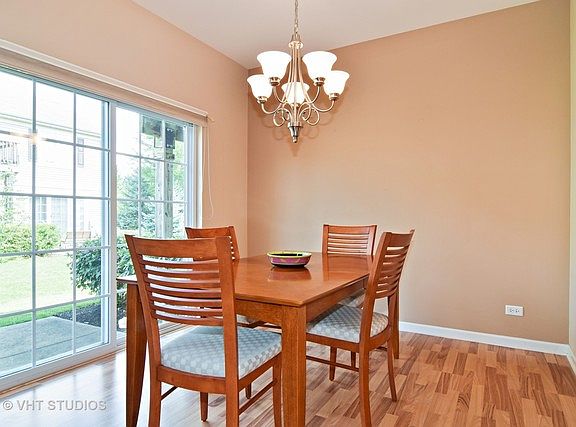 4th image of 109 Fountain Grass Cir