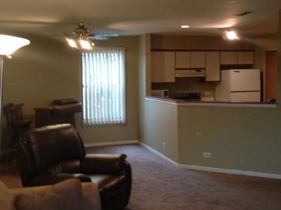 3rd image of 228 W Jennifer Ln #3-4B