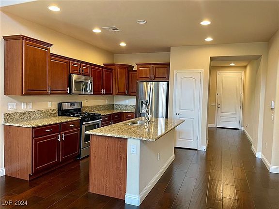 4th image of 5664 Shadow Bend Dr