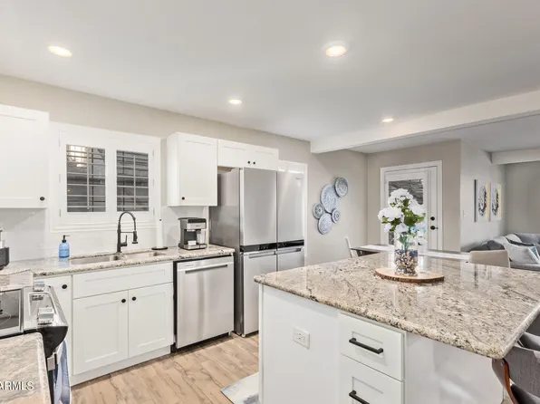 20 S BUENA VISTA Avenue #109, Gilbert, AZ 85296