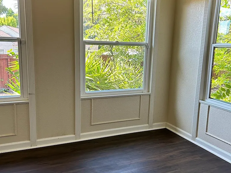 2230 Redwood St — Photo 4
