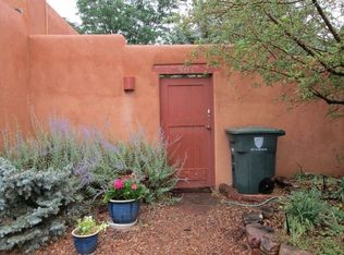 937A Camino Oraibi, Santa Fe, NM 87505