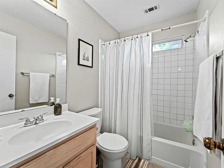 9000 Wellesley Dr — Photo 12