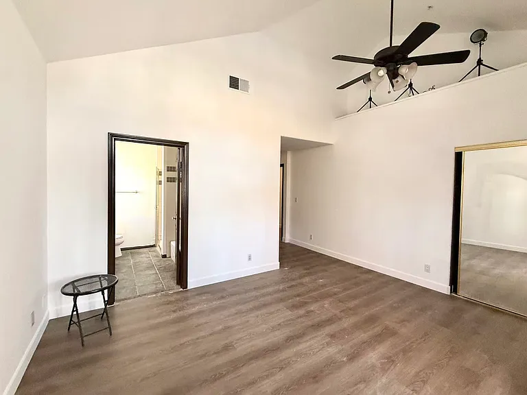3100 W Riverside Dr #102 — Photo 8