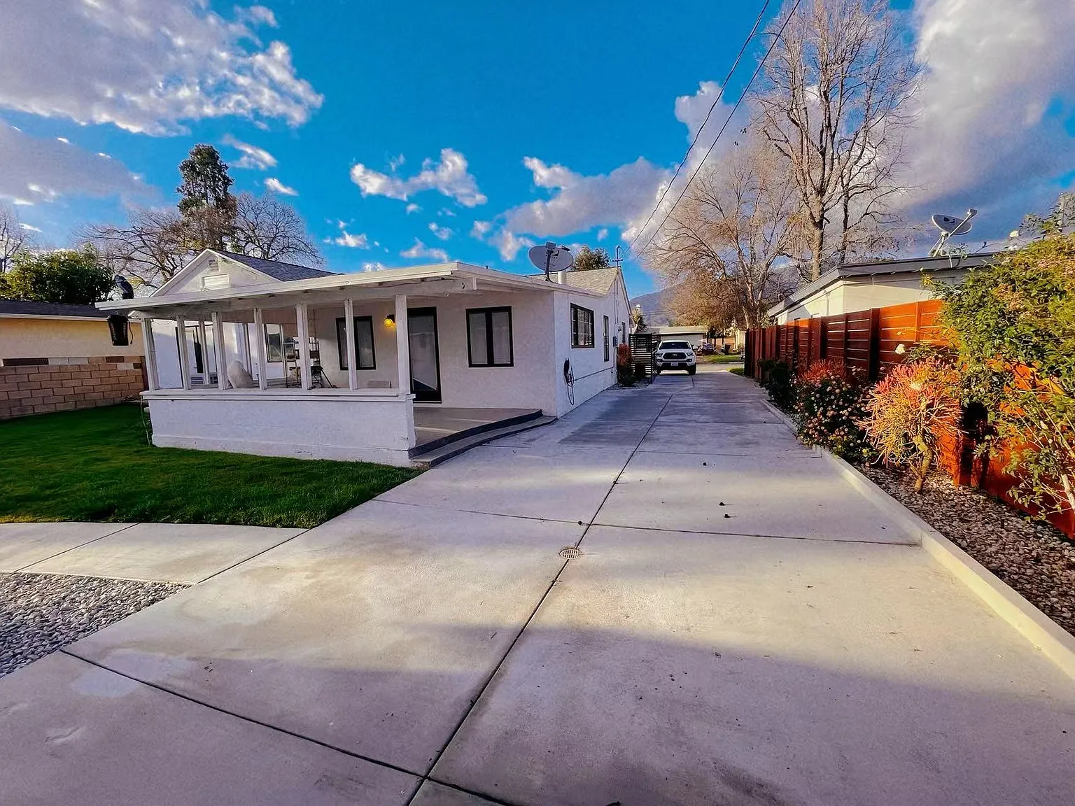 2 bed, 760 sqft, $2,500 — Photo 3