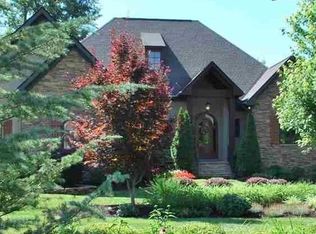 2 Saranac Ln, Simpsonville, SC 29681