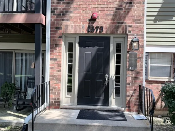 1573 Raymond Dr APT 102, Naperville, IL 60563