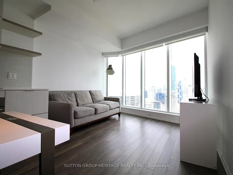197 Yonge St #4714 — Photo 26