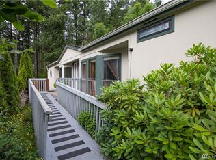 570 NE Lakeshore Dr S, Tahuya, WA 98588