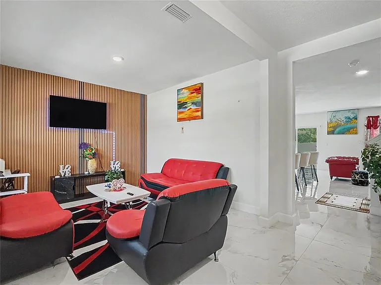 2085 Doe Run Dr — Photo 8