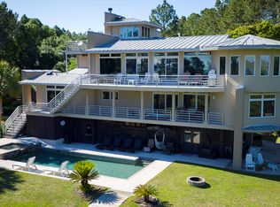 6155 Caravelle Ct, Awendaw, SC 29429