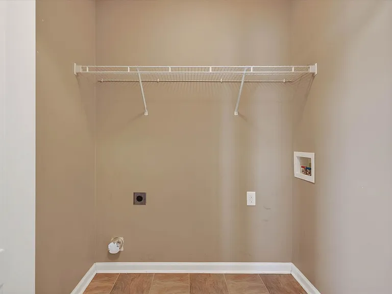 551 Fox Trot Dr — Photo 25