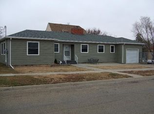 601 3rd St W, Lemmon, SD 57638