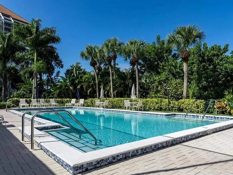 5501 Heron Point Dr #401 — Photo 27