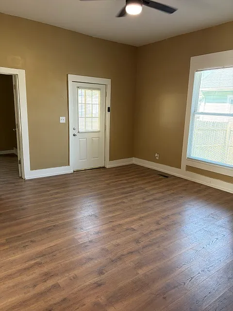 3 bed, 1.5 bath, 1024 sqft, $1,395 — Photo 4