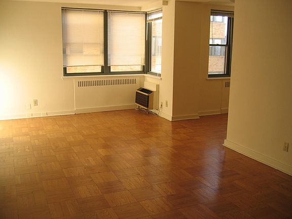 2nd image of 2601 Pennsylvania Ave APT 722