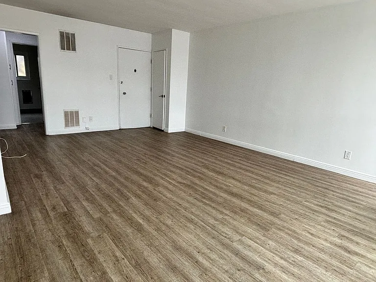 928 S Sherbourne Dr — Photo 19